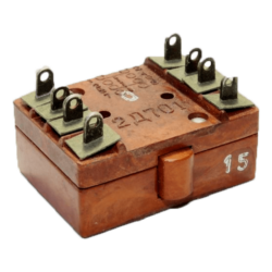 Продаем переключатели от самолетов. Поставка радиодеталей, авиационные приборы.